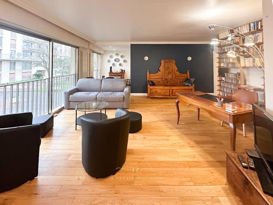 Ferienwohnung L'Archimede - Parking Prive Versailles Exterior foto