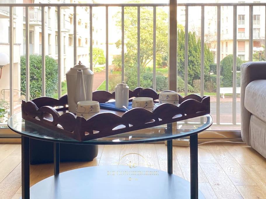 Ferienwohnung L'Archimede - Parking Prive Versailles Exterior foto