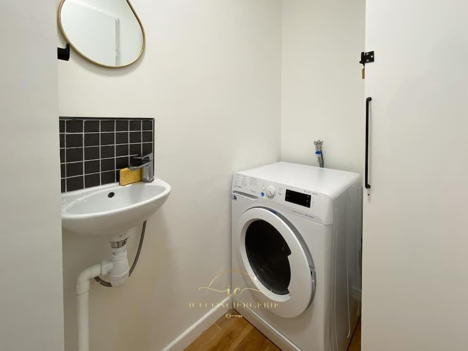 Ferienwohnung L'Archimede - Parking Prive Versailles Exterior foto