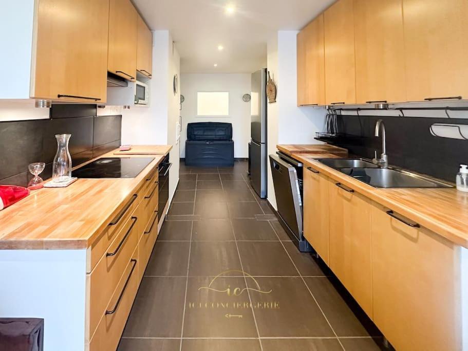 Ferienwohnung L'Archimede - Parking Prive Versailles Exterior foto