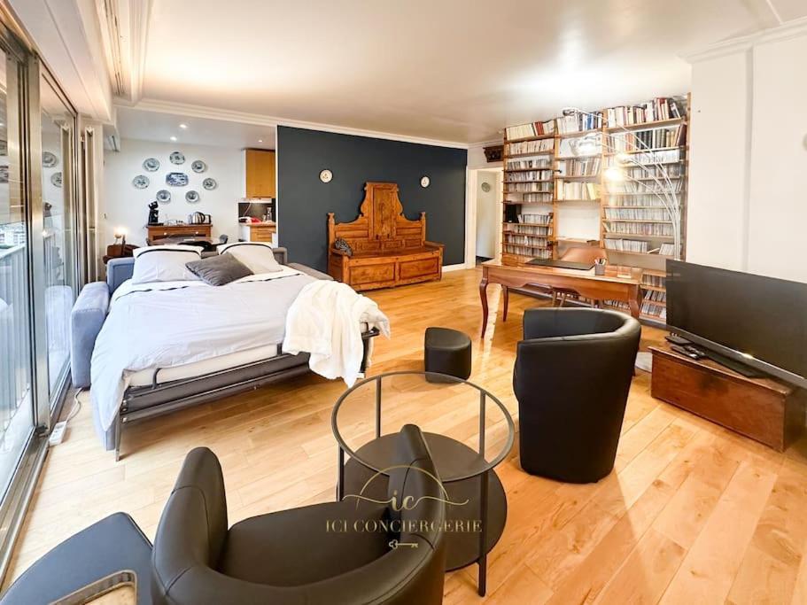 Ferienwohnung L'Archimede - Parking Prive Versailles Exterior foto